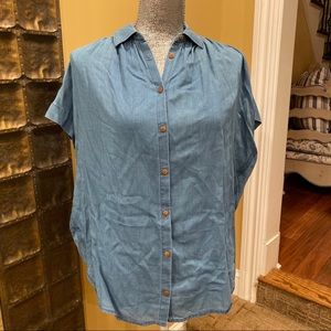Madewell Short Sleeve Chambray Button Down